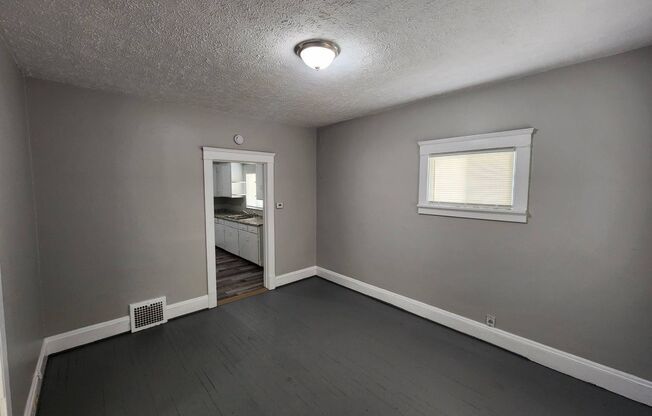 12121 Angelus Ave Cleveland OH 44105