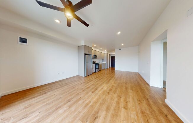 2 beds, 1 bath, 850 sqft, $2,745, Unit 211