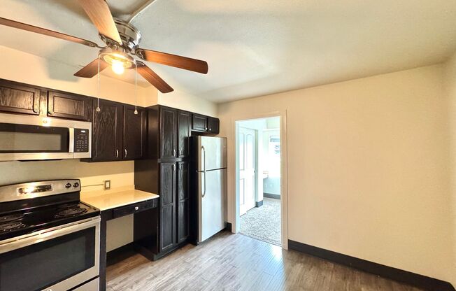 1 bed, 1 bath, 350 sqft, $1,150, Unit 216