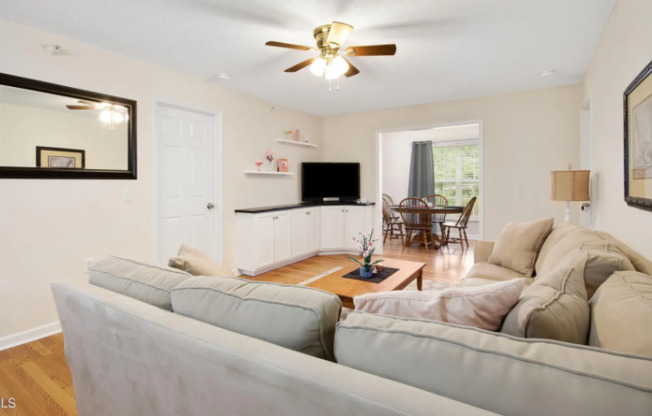 3000 Centennial Woods Dr