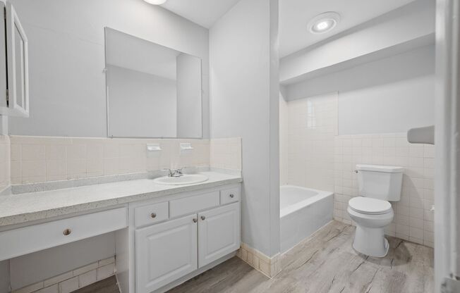 1 bed, 1 bath, 624 sqft, $1,195, Unit 207