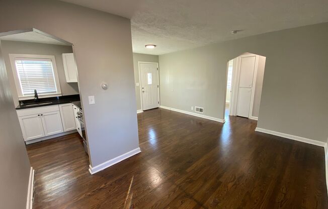 3 beds, 1 bath, $1,395