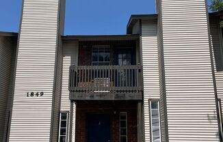 2bed/2.5 bath condo close to downtown