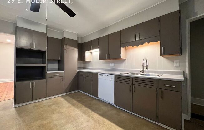 29 E MOLER ST