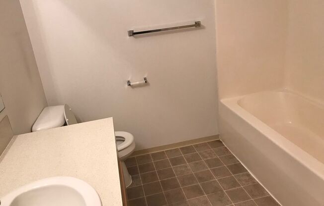 2 beds, 2 baths, 1,050 sqft, $1,550, Unit C-04