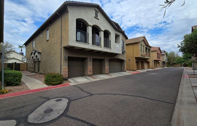 Great Townhome, Awesome Location! Gated!