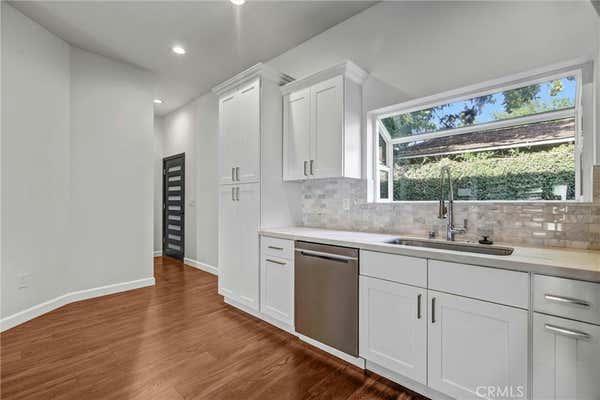 3 beds, 2 baths, 1,200 sqft, $3,900