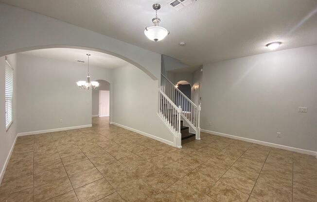 Beautiful 4 Bedroom, 2.5 Bath Single Family Home in Orlando - Priced to Rent!