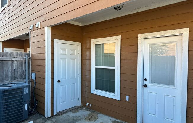 College Station - 2 bedroom / 2.5 bath condo / Gated community in Copper Creek Condos
