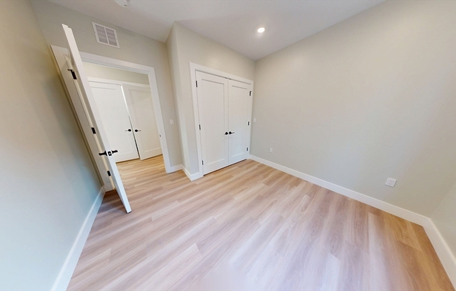 2 beds, 1 bath, 860 sqft, $3,200, Unit 206