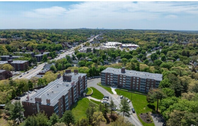 1 bed, 1 bath, 986 sqft, $2,400, Unit 2E