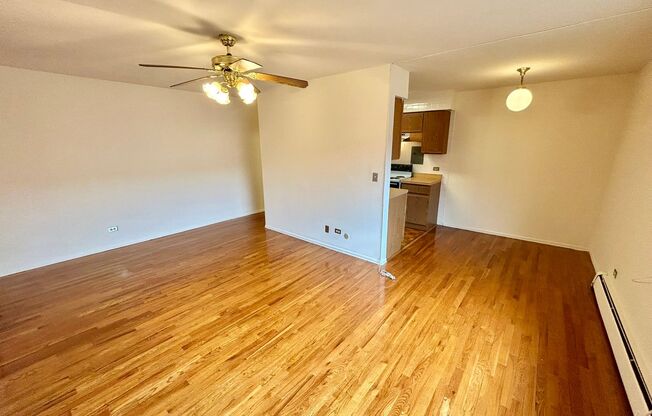 1 bed, 1 bath, 700 sqft, $2,035, Unit 531-521