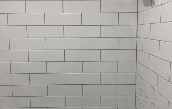 2 beds, 1 bath, 800 sqft, $1,695, Unit D - 33