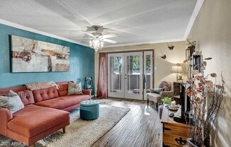 8250 E ARABIAN Trail