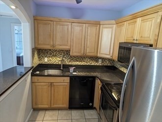 100 Marion St 23
