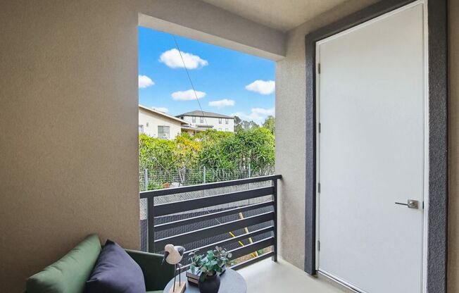 2 beds, 2 baths, 725 sqft, $2,995, Unit 3301