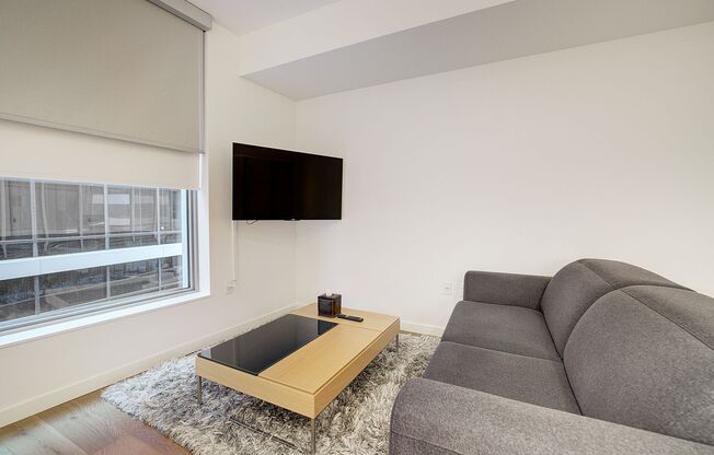 0 Bd / 1Ba Seattle Condo