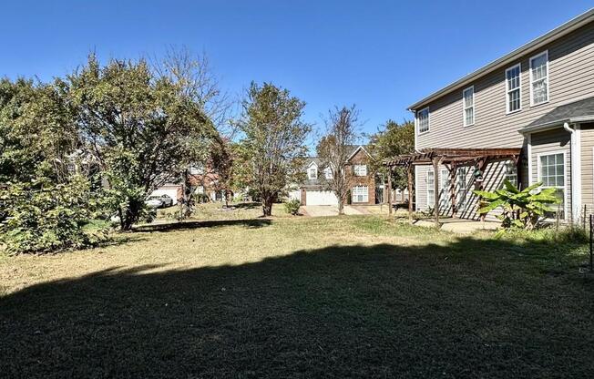 11119 AMHERST GLN DR