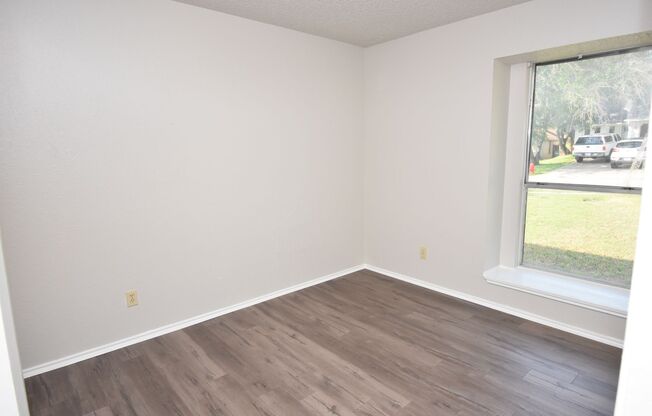 3-2-1 Duplex Pflugerville