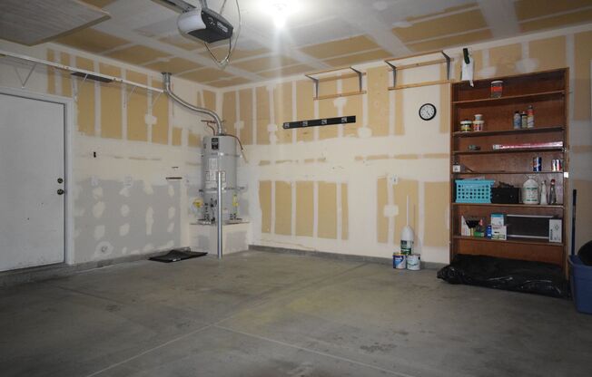 3 beds, 2.5 baths, $2,010