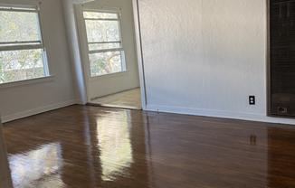 2025 N CHEREMOYA AVE