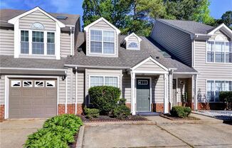 New Carpet and Updated Kitchen !!