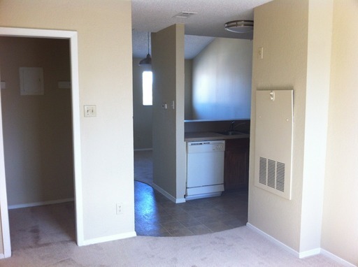 Awesome open Studio Apartments Close to Downtown