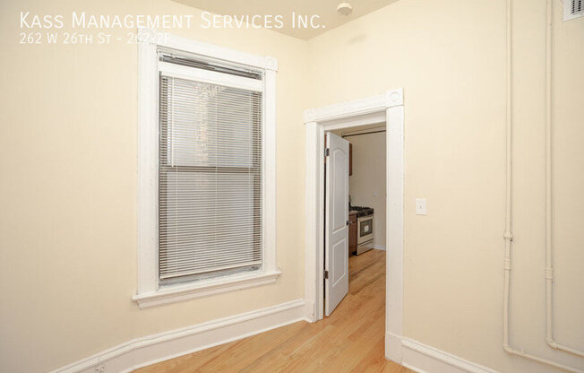 262 W 26 ST