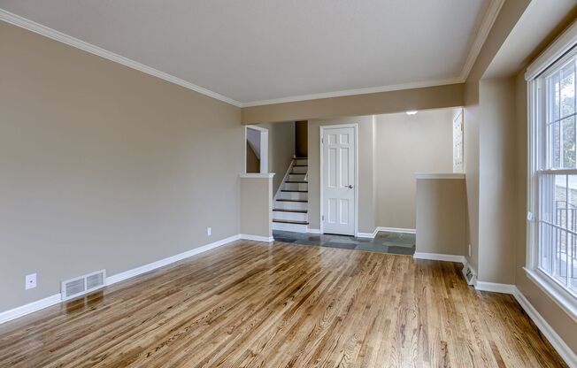 Bright & Spacious 4 Bed In Pacific Heights!!