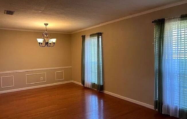 Gorgeous 4-bedroom home!