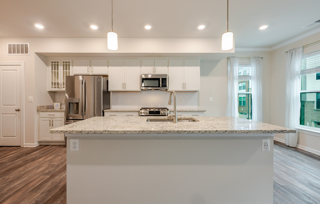 2401 STELLA PL