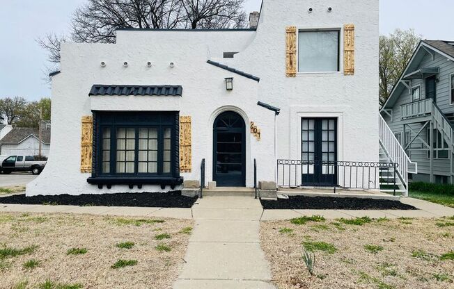 604 W MAPLE