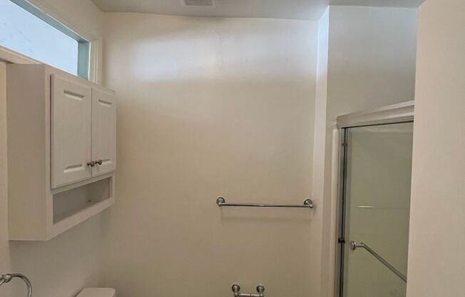 1 bed, 1 bath, 633 sqft, $2,800, Unit 17010-7