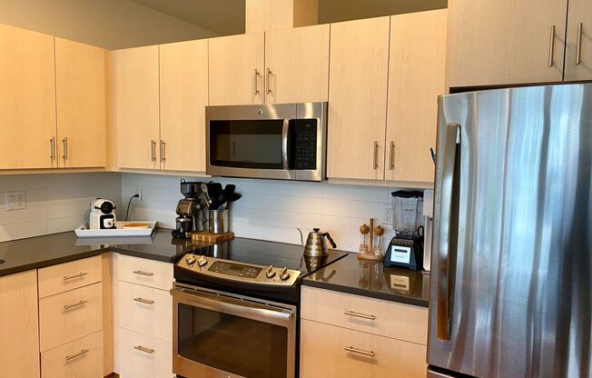 1 bed, 1 bath, 585 sqft, $2,295, Unit 203