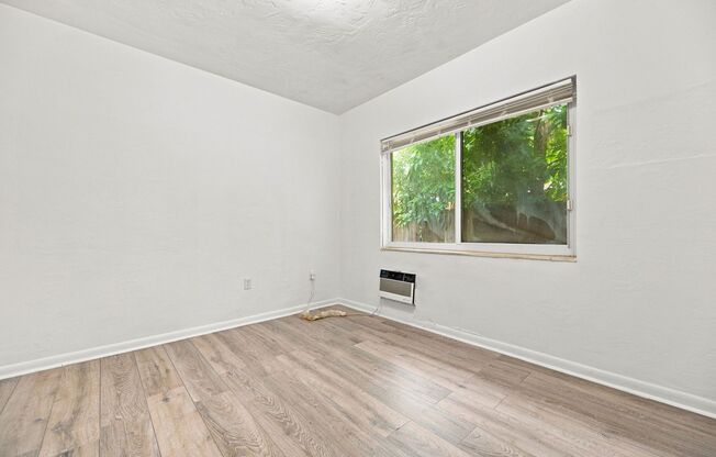 1 bed, 1 bath, 600 sqft, $1,400, Unit Unit 2