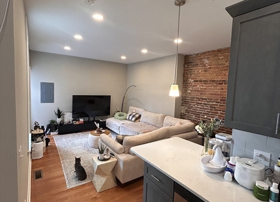 141 GALEN ST