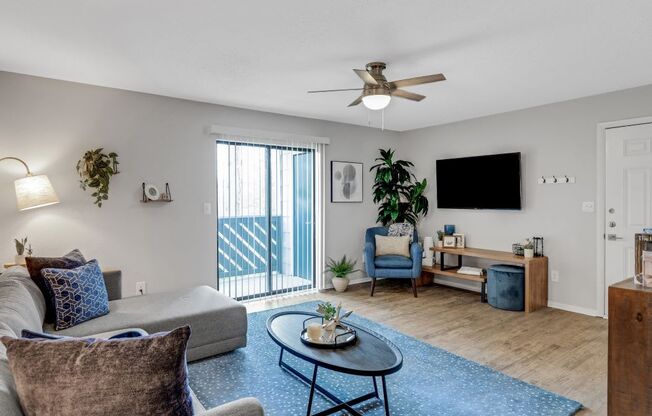 Large Living Area at The Beacon, Huntsville, AL, 35816