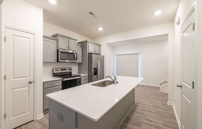 2 Bedroom 2.5 ba  Townhome in Lowell (Minutes from I-85)