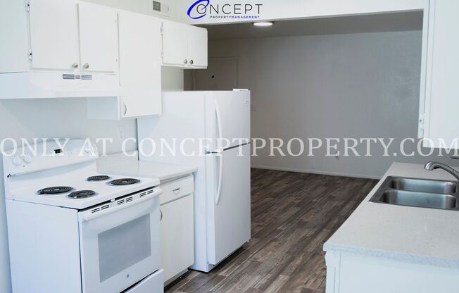2 beds, 1 bath, 810 sqft, $1,299, Unit 30