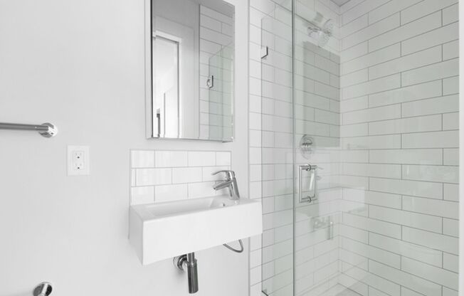 Studio, 1 bath, 303 sqft, $1,461, Unit 408