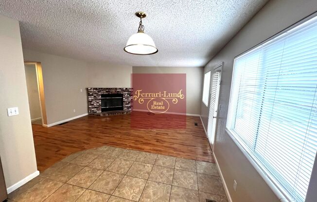 Home in Southwest Reno, 4 bedrooms - KAY DEALBA PROPERTY!!