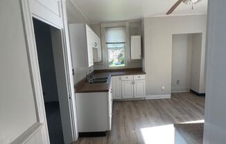 4 beds, 1 bath, $1,295