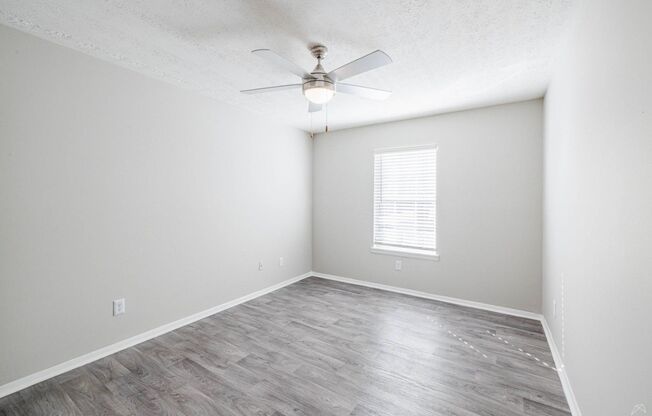 2 beds, 1 bath, 805 sqft, $1,100, Unit S251