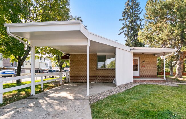Beautiful Duplex in Historic Downtown Littleton!