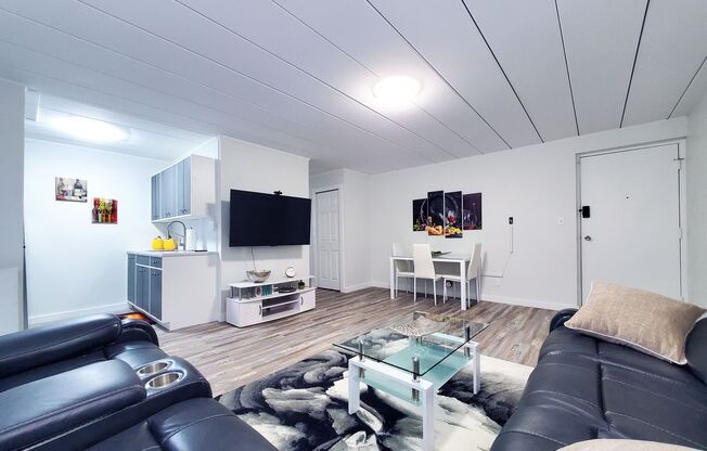 2 beds, 1 bath, 750 sqft, $1,199