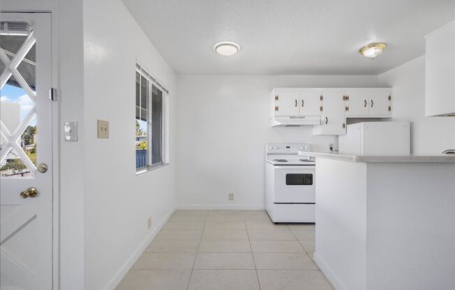 2167 Otis Dr. #212 - LU