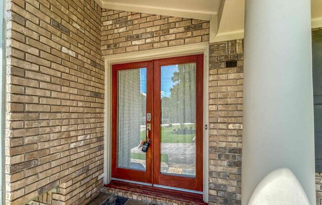Spacious 3 BR/2 BA Duplex in Austell!