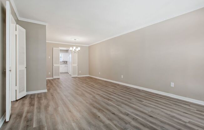 3 Bed, 2 Bath Duplex in Northeast Dallas!