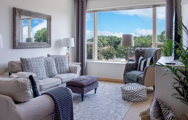 1 bed, 1 bath, 593 sqft, $1,135, Unit 434