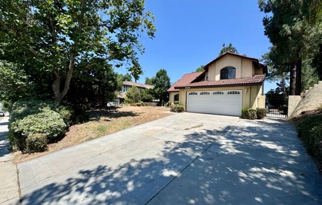 4 bedroom Temecula home available now for LEASE!